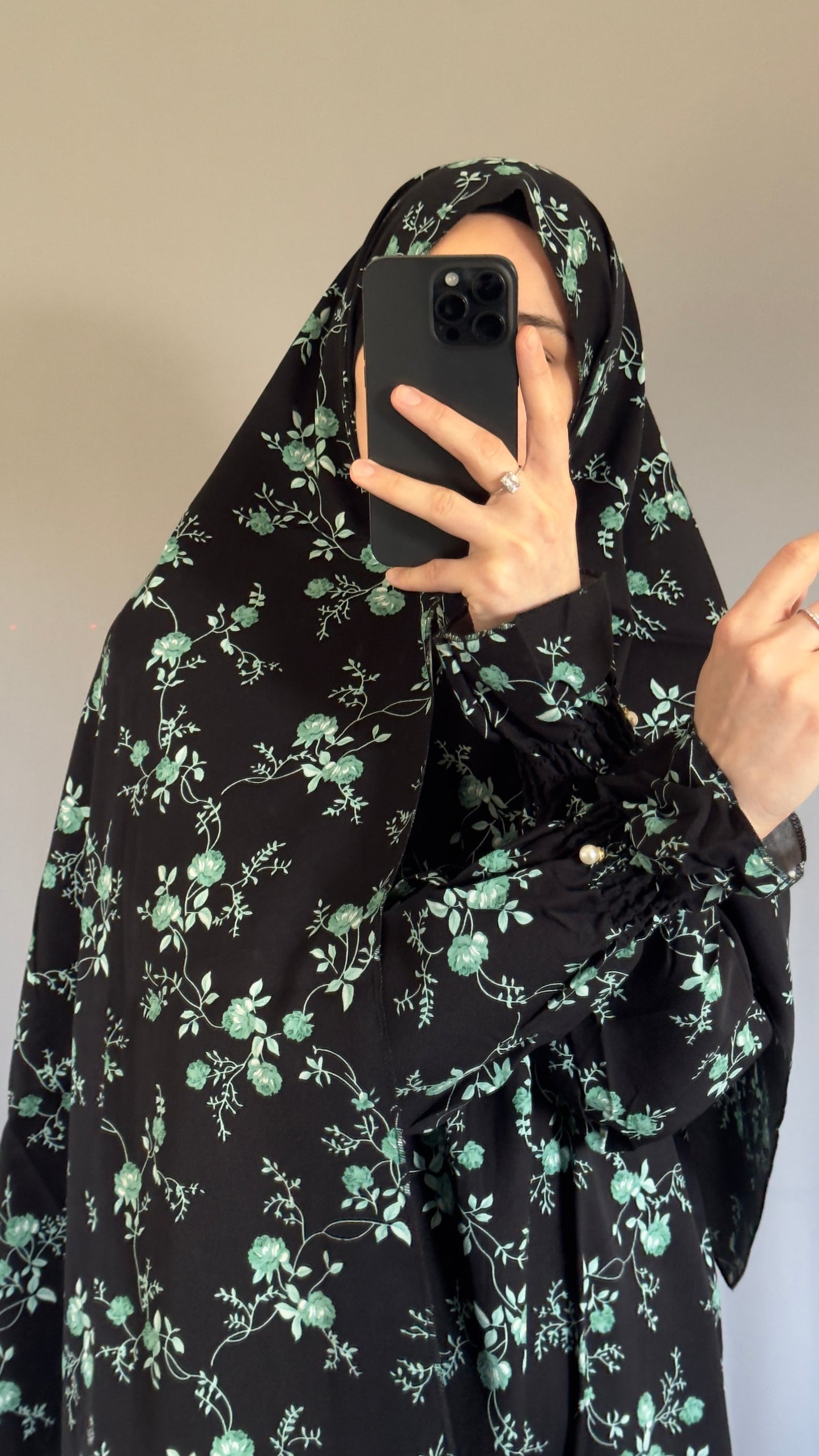 Black Luxury Two-Piece Muslim Prayer Dress Set – Jilbab, Abaya, Modest Salah Outfit for Women | Islamic Gift Idea