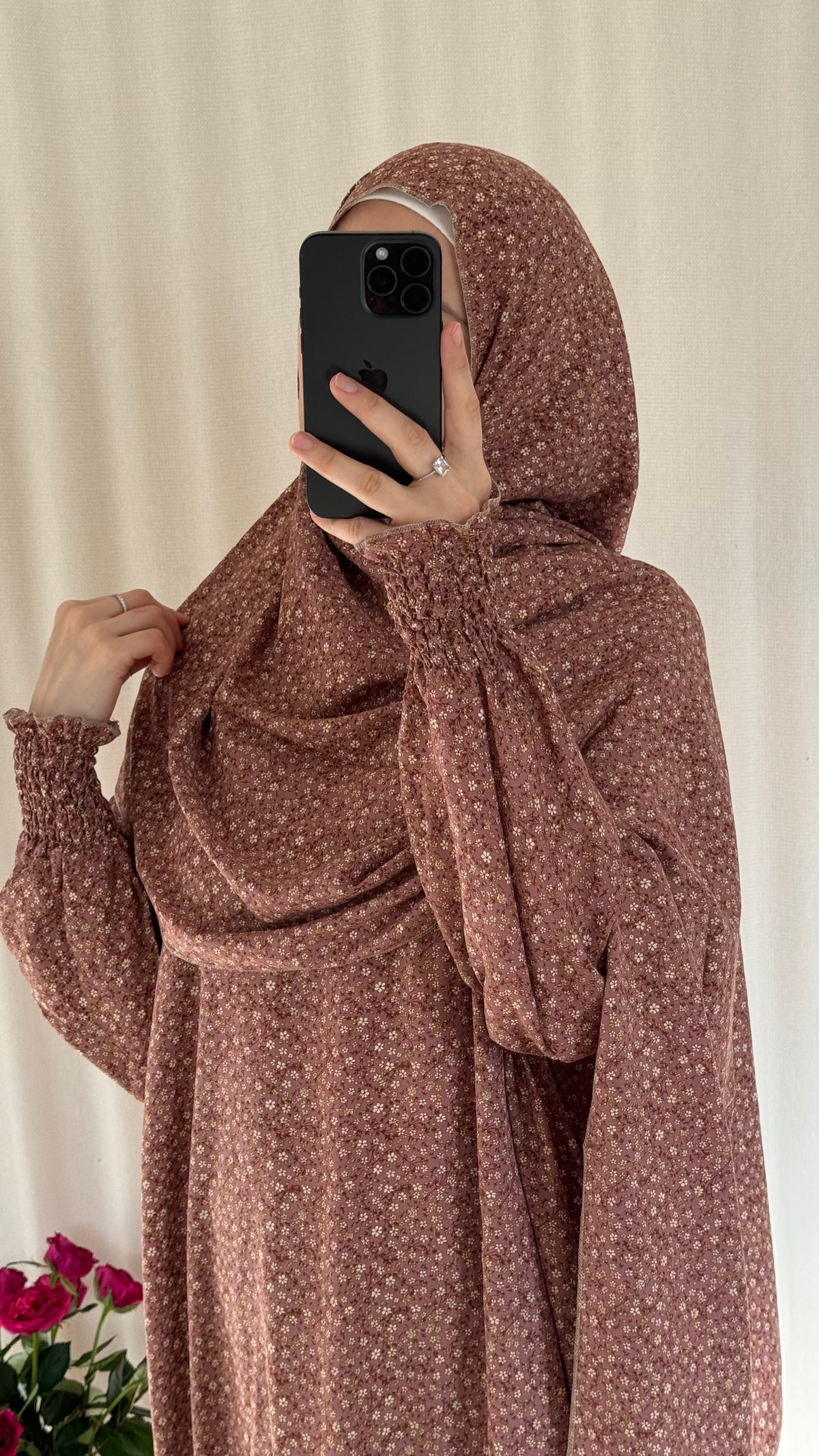 Elegant Dusty Pink Prayer Dress –
- Breathable Cotton Salah Dress in 3 width Size - Modest Islamic Wear for Women