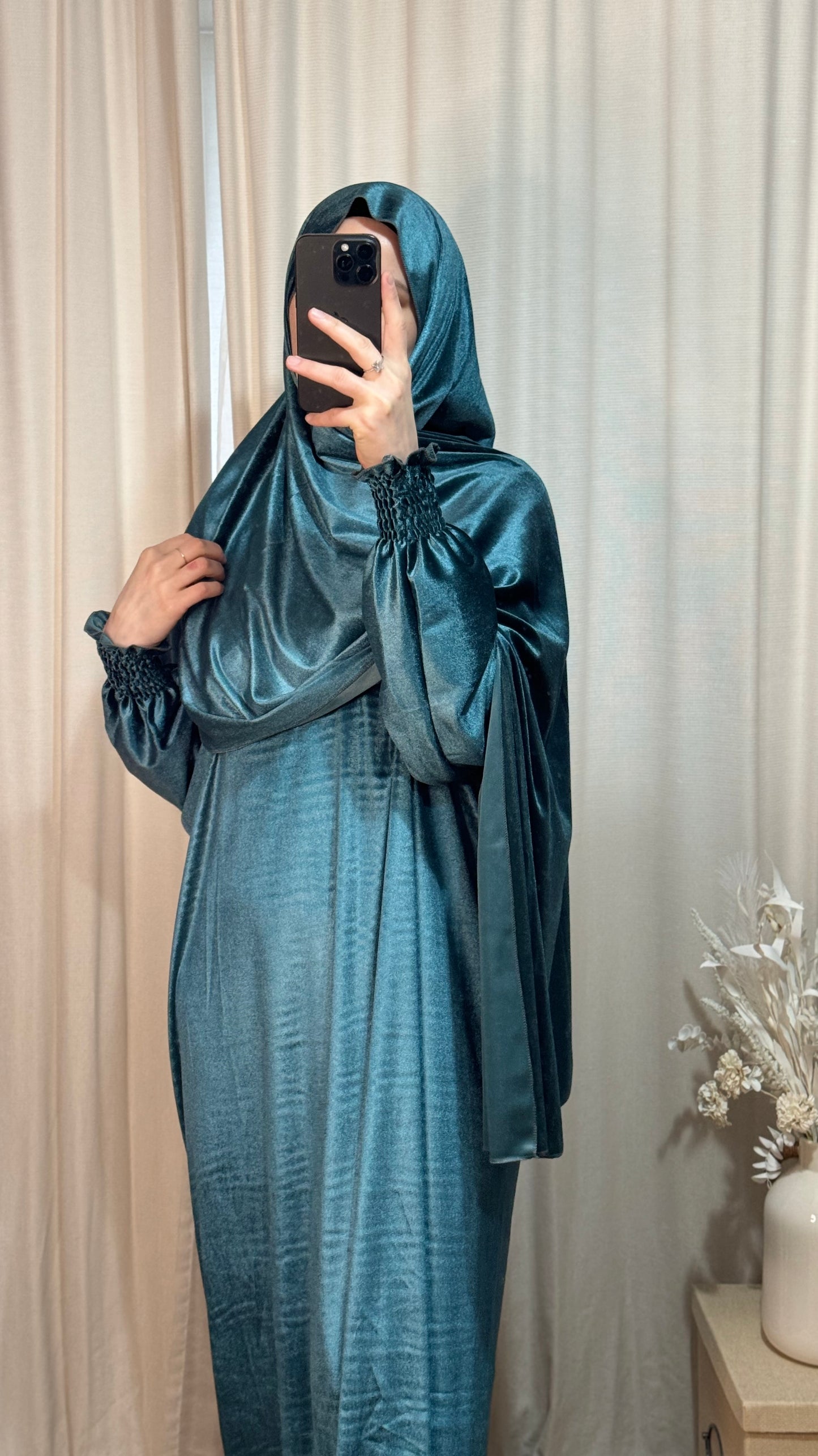 Luxury Velvet Warm Grey Prayer Dress, Prayer clothes for women, Islamic Prayer dress, Prayer Outfit, Prayer Set, Prayer Hijab, Salah dress, Islamic Gift, Muslim clothing, Prayer abaya