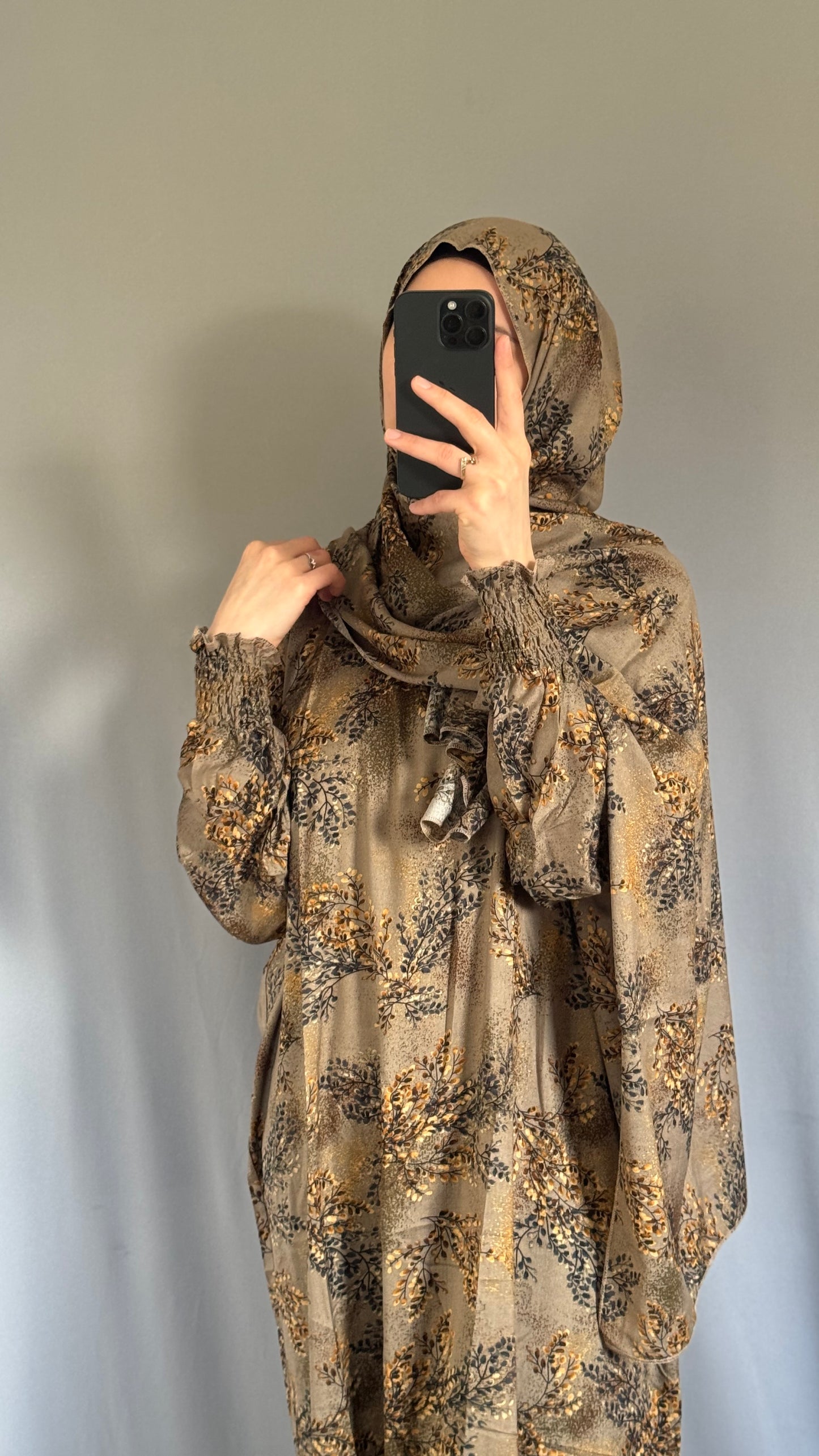 Elegant Golden Prayer Dress, Prayer Outfit, Maxi Dress, Khimar, Islamic Dress, Prayer Abaya, Prayer set, Islamic gift, PrayerHijab, Umrah Abaya, Ramadan Abaya, One Size Prayer Dress