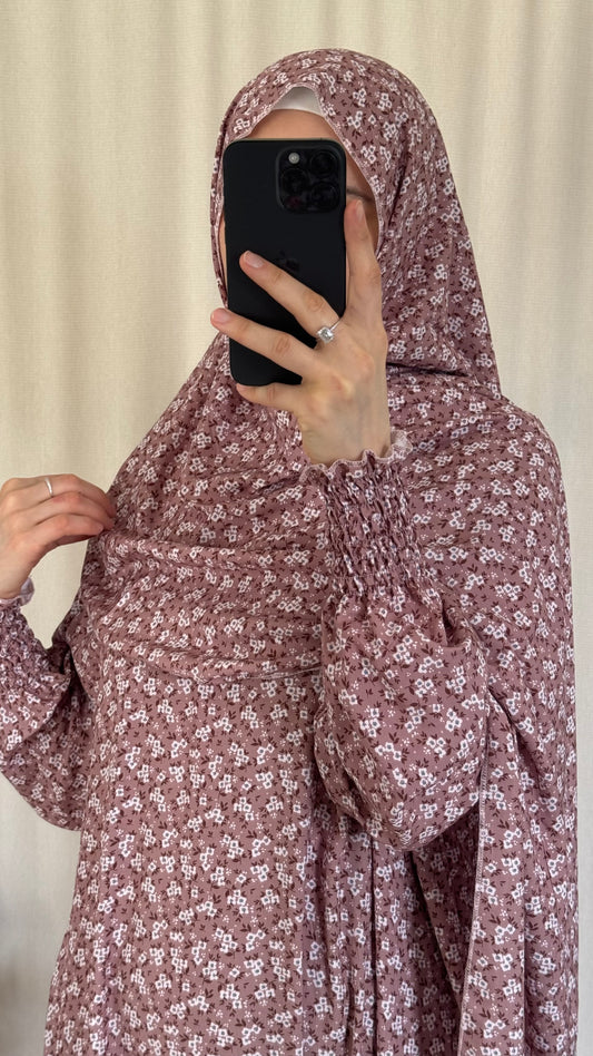 Elegant Floral Pink Prayer Dress – Modest Islamic Wear for Women
- Breathable Cotton Salah Dress in 3 width Size