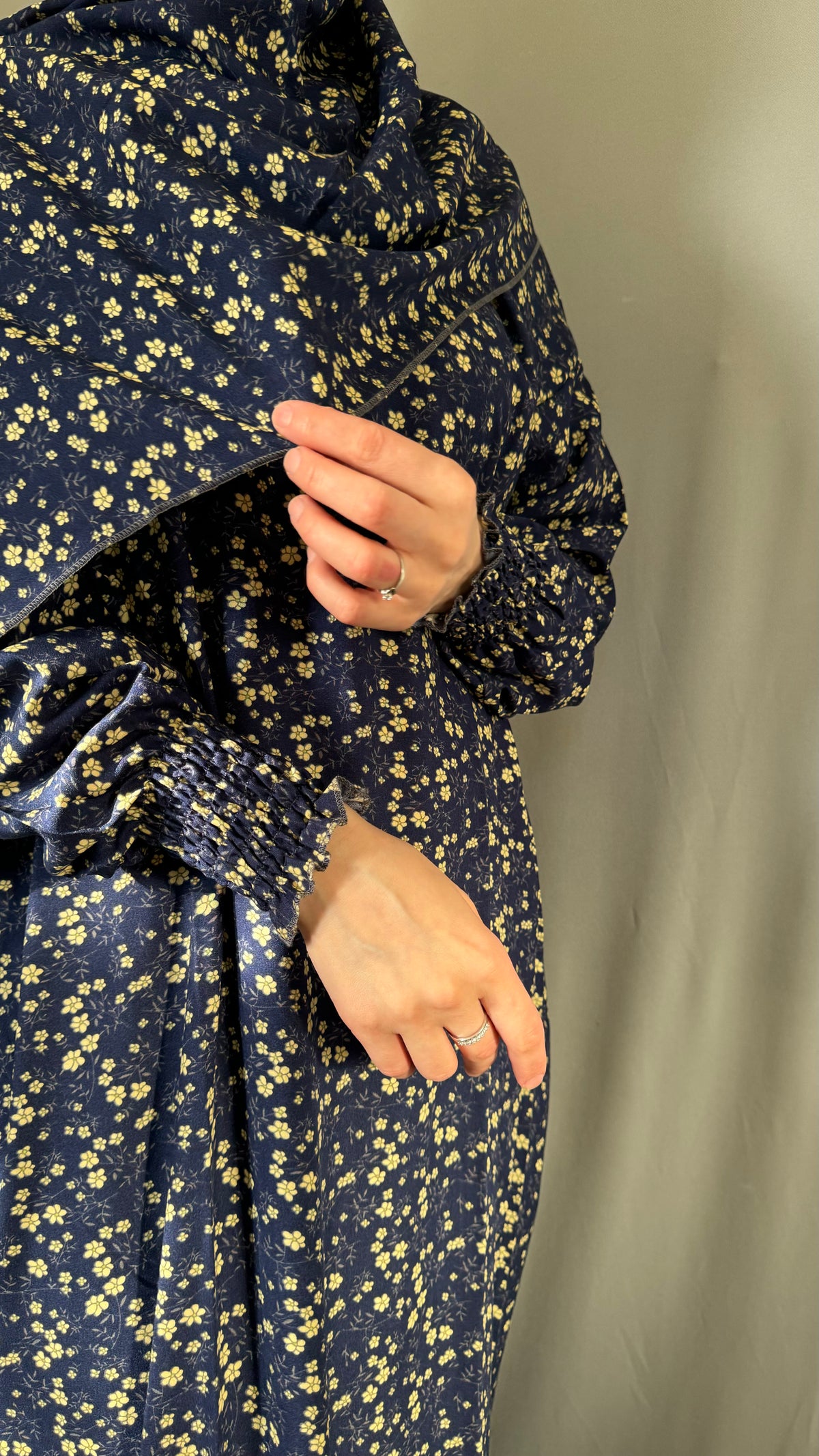 Elegant Navy Blue Prayer Dress, Prayer Outfit, Maxi Dress, Khimar, Islamic Dress, Prayer Abaya, Prayer set, Islamic gift, PrayerHijab, Umrah Abaya, Ramadan Abaya, One Size Prayer Dress