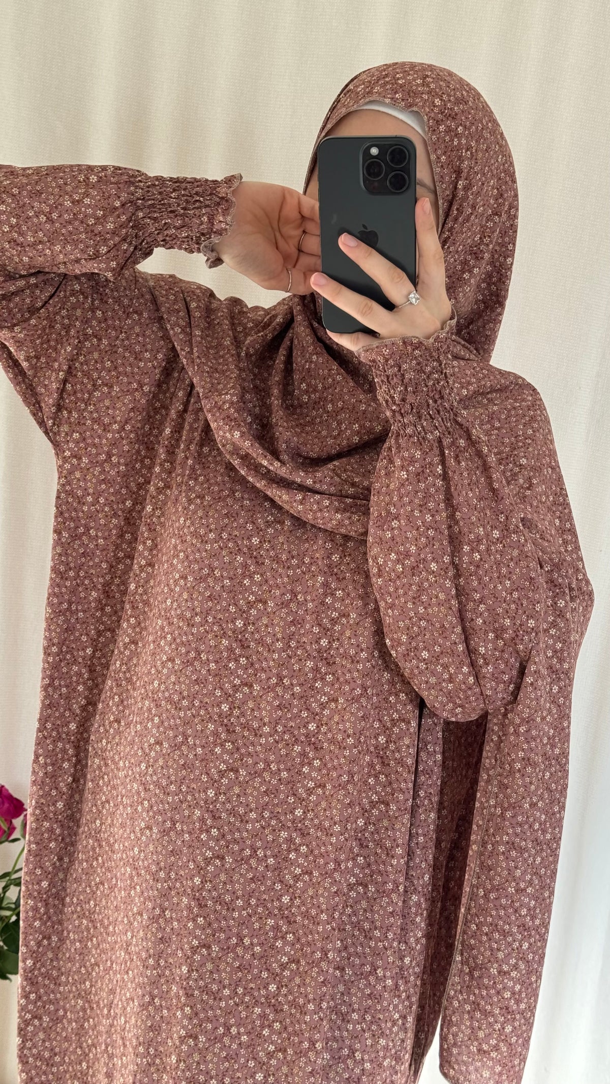 Elegant Dusty Pink Prayer Dress –
- Breathable Cotton Salah Dress in 3 width Size - Modest Islamic Wear for Women