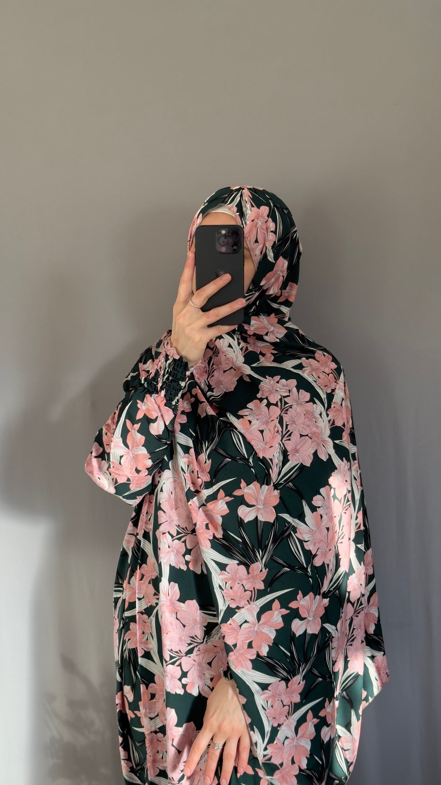 Elegant Floral Green Prayer Dress – Modest Islamic Wear for Women - Breathable Cotton Salah Dress - Modest Prayer Dress for Women - Ramadan Floral Abaya - Prayer Set