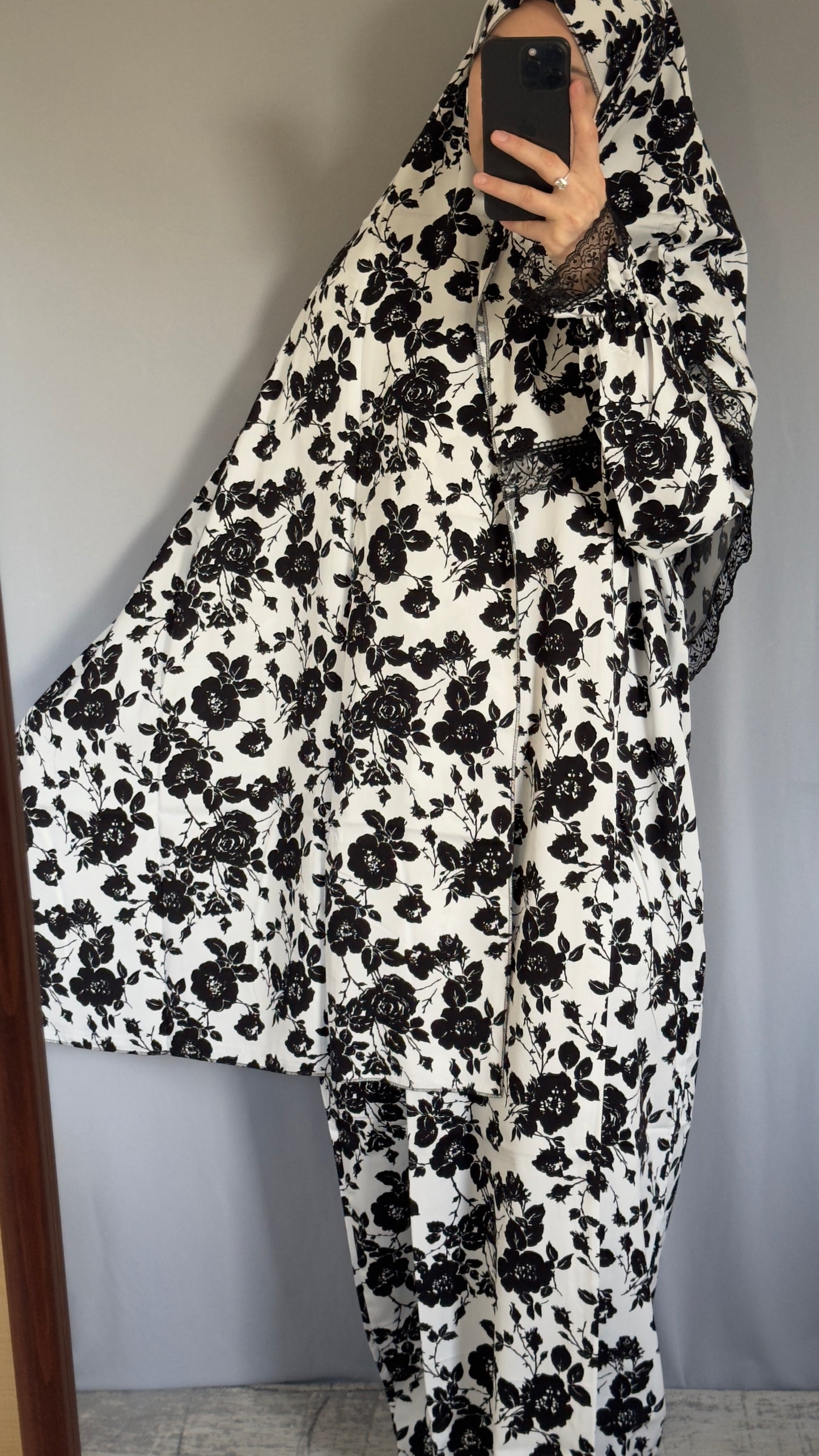 Luxury Black & White Prayer Dress, Prayer Jilbab, Prayer Abaya, Two Piece Prayer dress muslim, Salah dress, Prayer set, Prayer outfit, Prayer clothes woman, muslim Prayer dress, Islamic gift