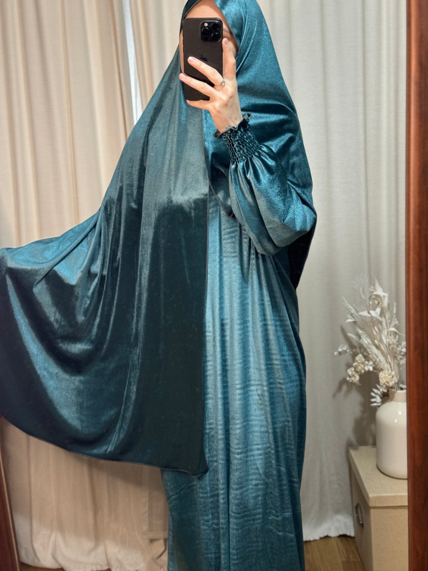 Luxury Velvet Warm Grey Prayer Dress, Prayer clothes for women, Islamic Prayer dress, Prayer Outfit, Prayer Set, Prayer Hijab, Salah dress, Islamic Gift, Muslim clothing, Prayer abaya