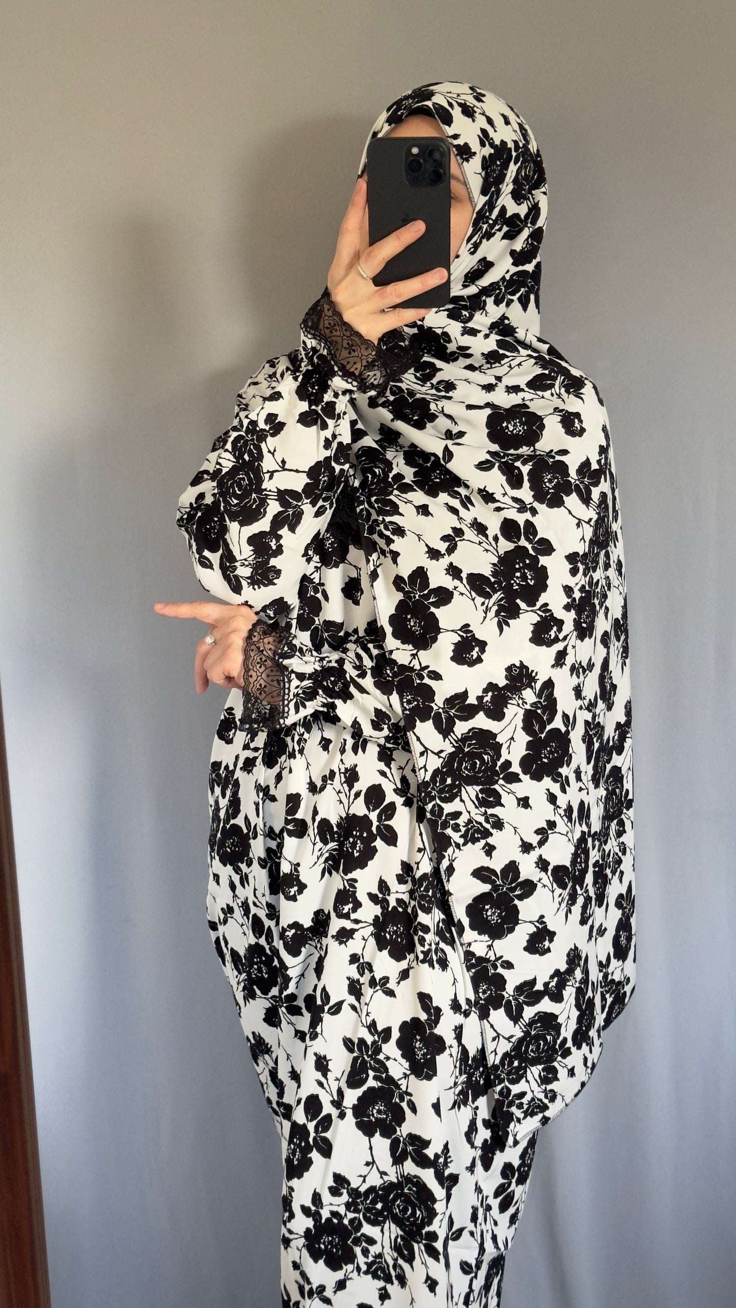 Luxury Black & White Prayer Dress, Prayer Jilbab, Prayer Abaya, Two Piece Prayer dress muslim, Salah dress, Prayer set, Prayer outfit, Prayer clothes woman, muslim Prayer dress, Islamic gift