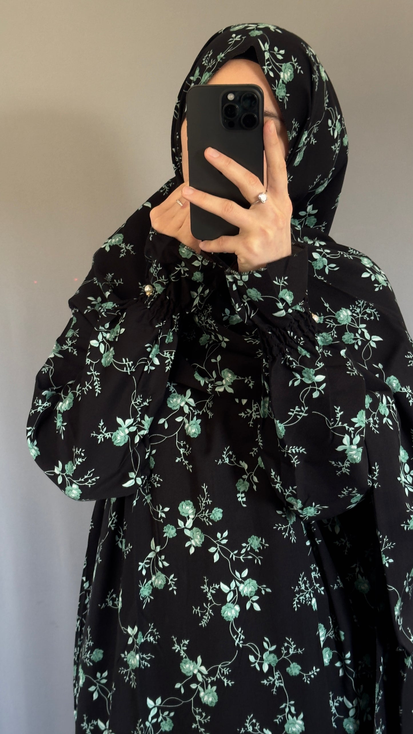 Black Luxury Two-Piece Muslim Prayer Dress Set – Jilbab, Abaya, Modest Salah Outfit for Women | Islamic Gift Idea