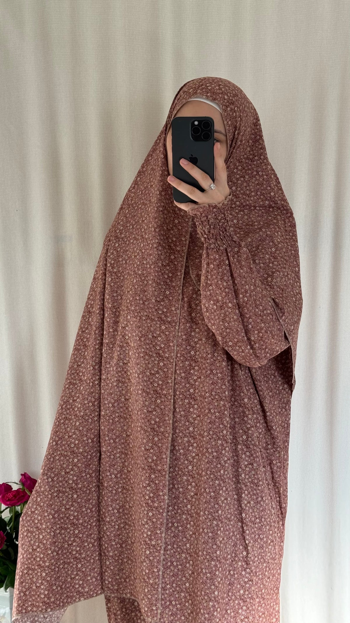 Elegant Dusty Pink Prayer Dress –
- Breathable Cotton Salah Dress in 3 width Size - Modest Islamic Wear for Women