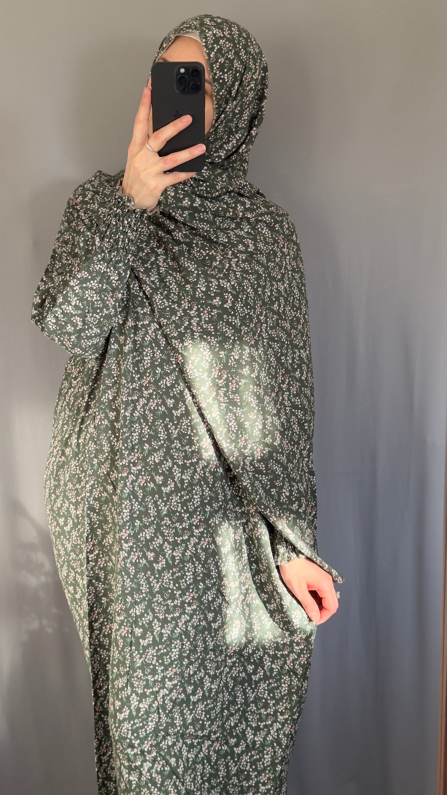 Green Prayer Dress / Overhead Abaya / Prayer Abaya Set / Prayer Dress for Woman / Prayer Clothes Muslim / Prayer Gown / Prayer Outfit/ Salah Dress / Namaz Dress / Ramadan Abaya / Eid Gift