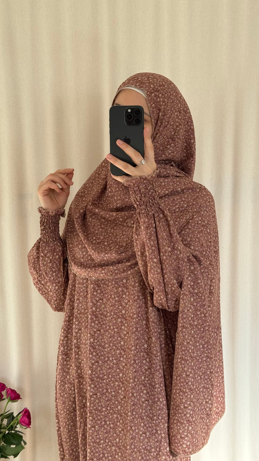 Elegant Dusty Pink Prayer Dress –
- Breathable Cotton Salah Dress in 3 width Size - Modest Islamic Wear for Women