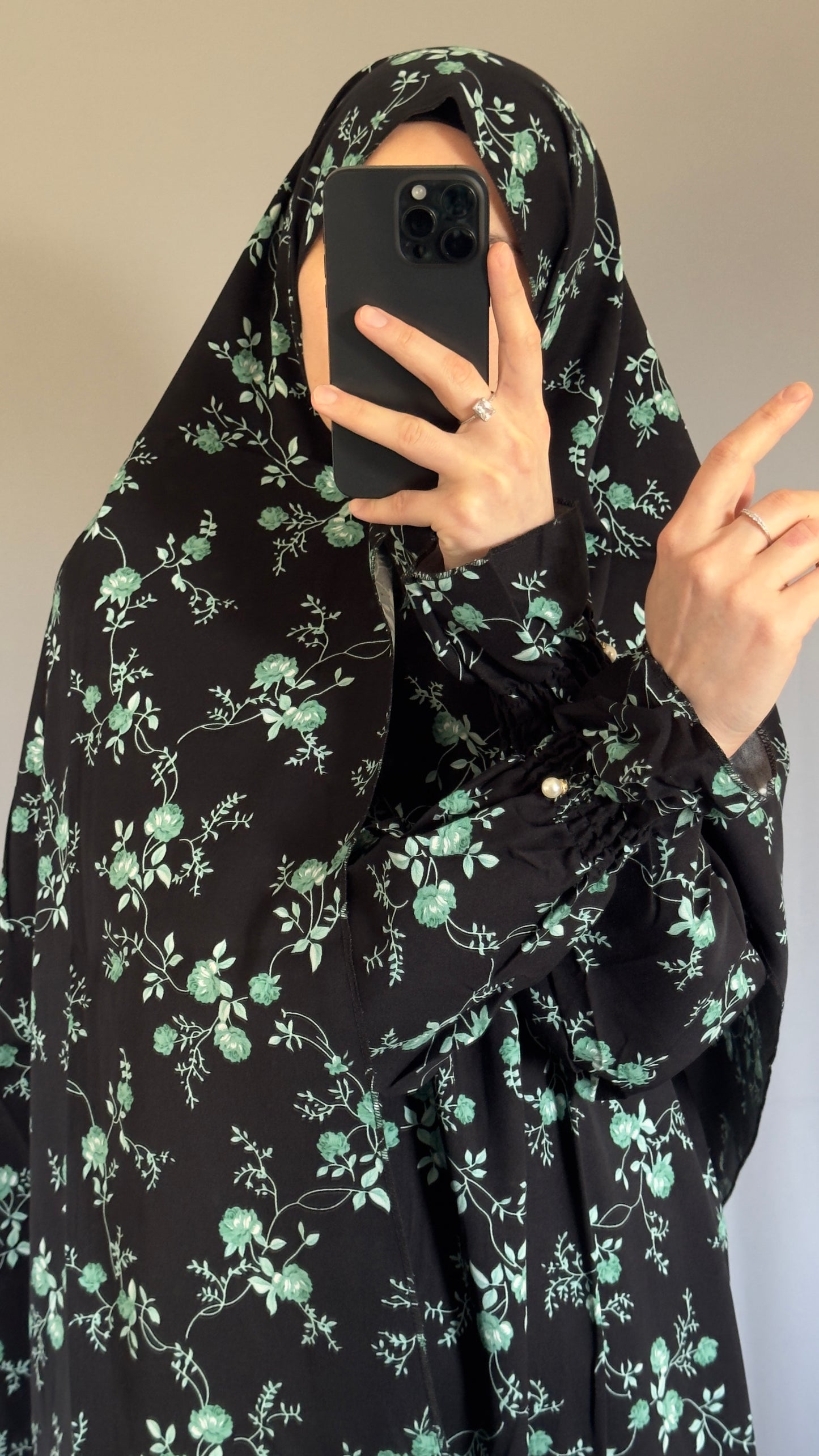 Black Luxury Two-Piece Muslim Prayer Dress Set – Jilbab, Abaya, Modest Salah Outfit for Women | Islamic Gift Idea