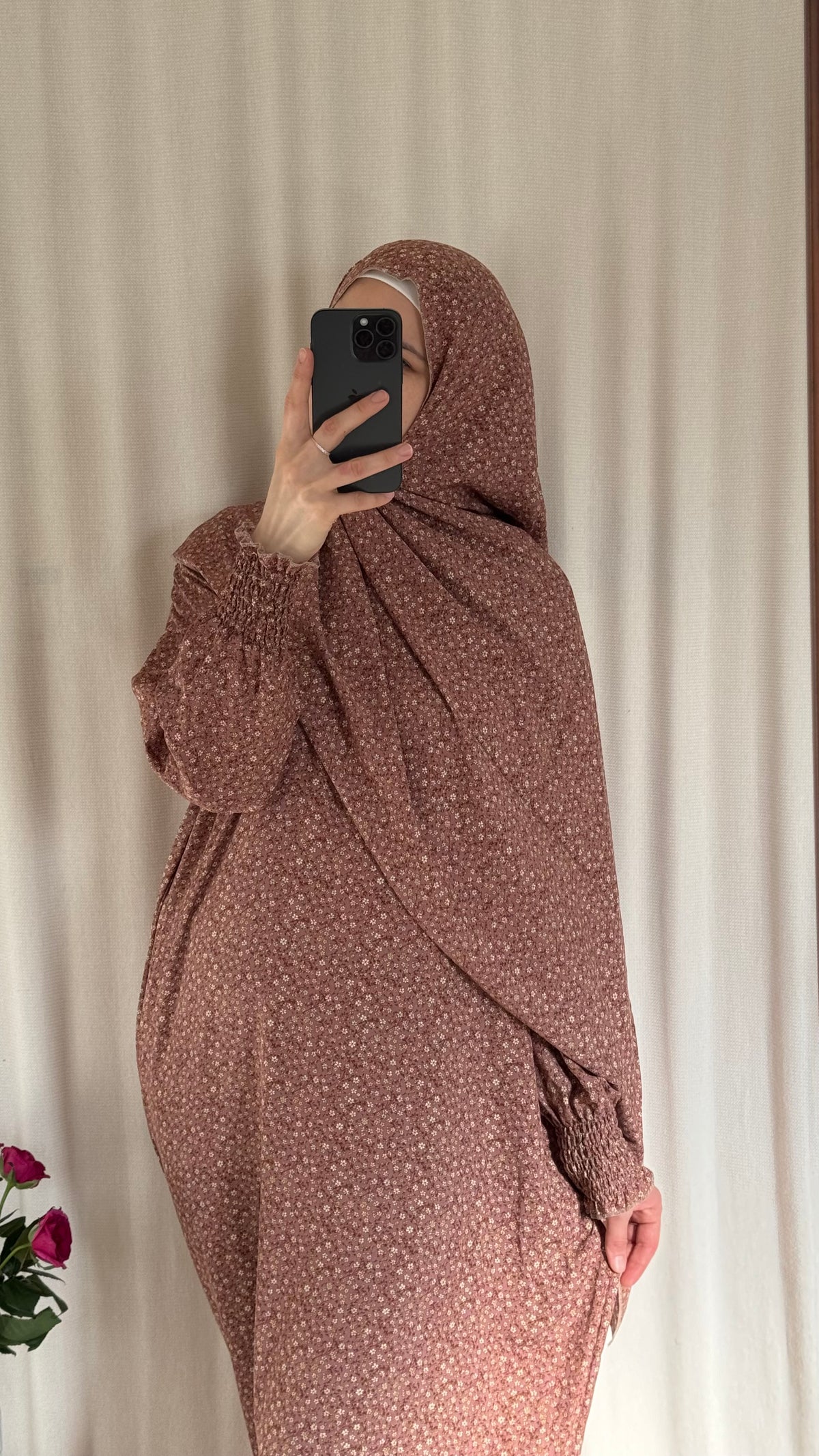 Elegant Dusty Pink Prayer Dress –
- Breathable Cotton Salah Dress in 3 width Size - Modest Islamic Wear for Women