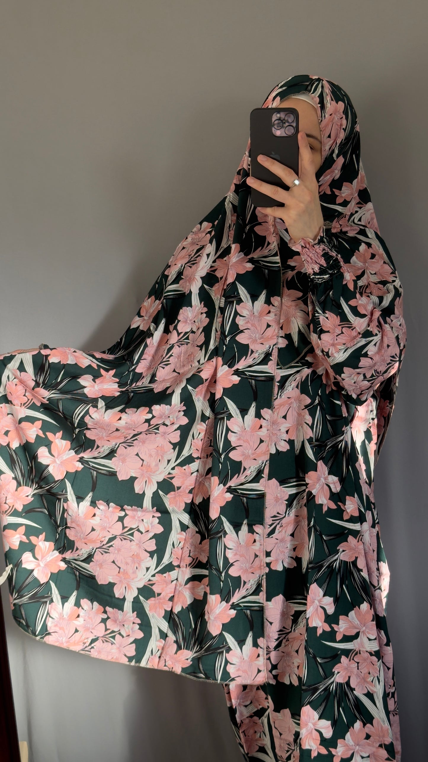 Elegant Floral Green Prayer Dress – Modest Islamic Wear for Women - Breathable Cotton Salah Dress - Modest Prayer Dress for Women - Ramadan Floral Abaya - Prayer Set