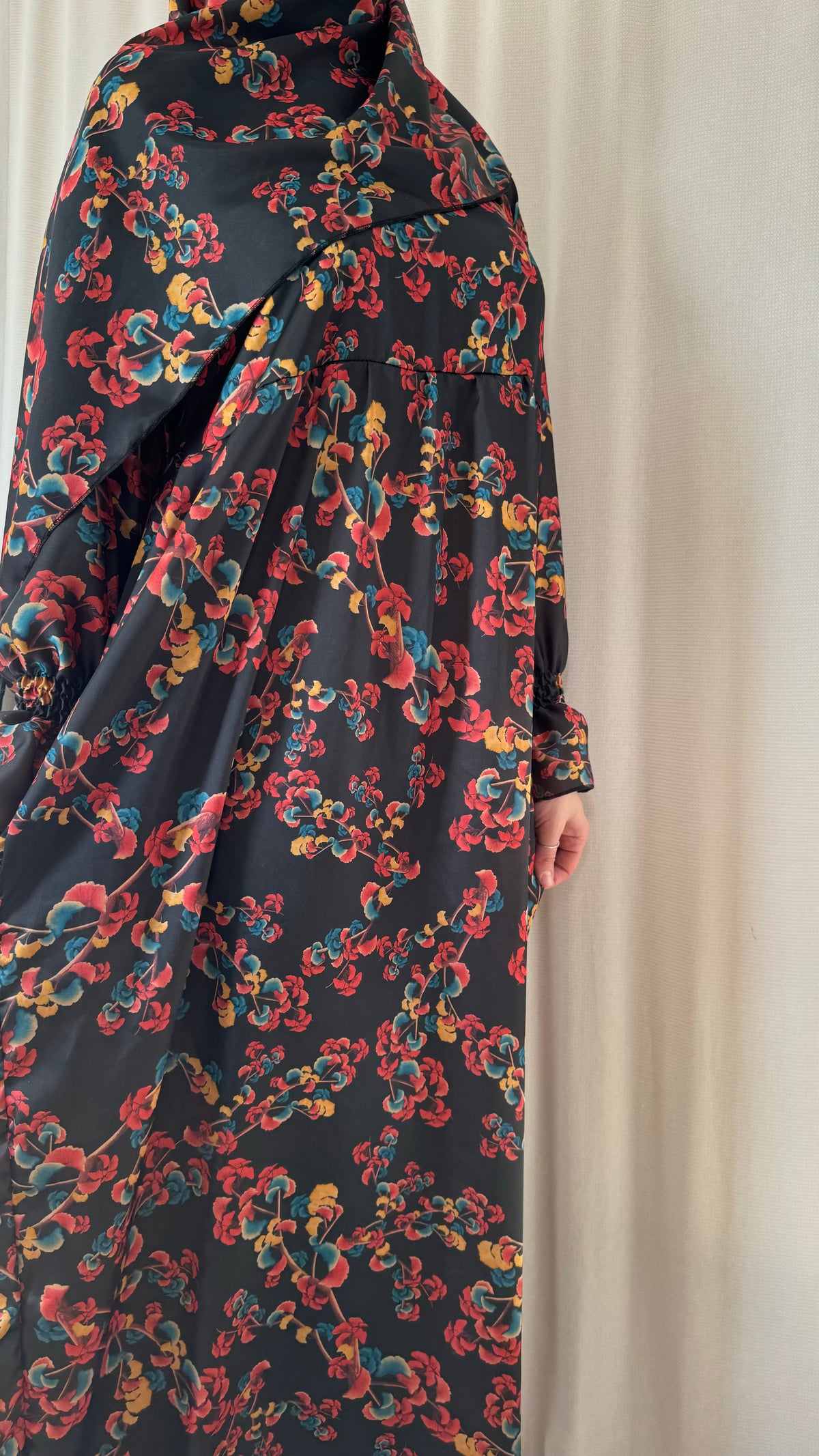 Floral Silk Abaya - Elegant Full-Length Modest Prayer Dress | Soft Lightweight Islamic Prayer Wear