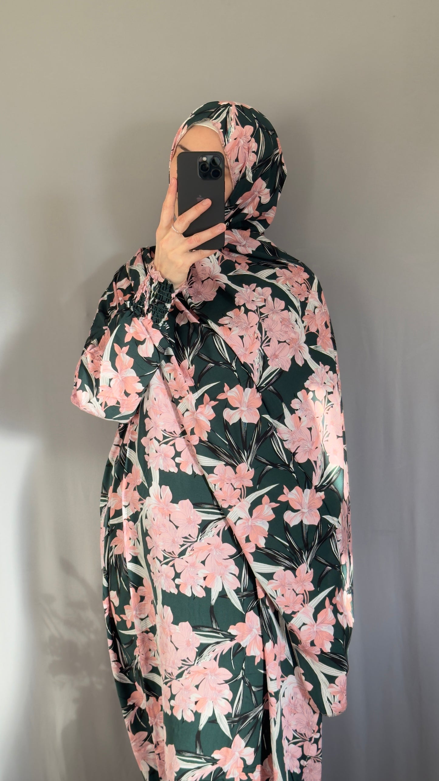 Elegant Floral Green Prayer Dress – Modest Islamic Wear for Women - Breathable Cotton Salah Dress - Modest Prayer Dress for Women - Ramadan Floral Abaya - Prayer Set