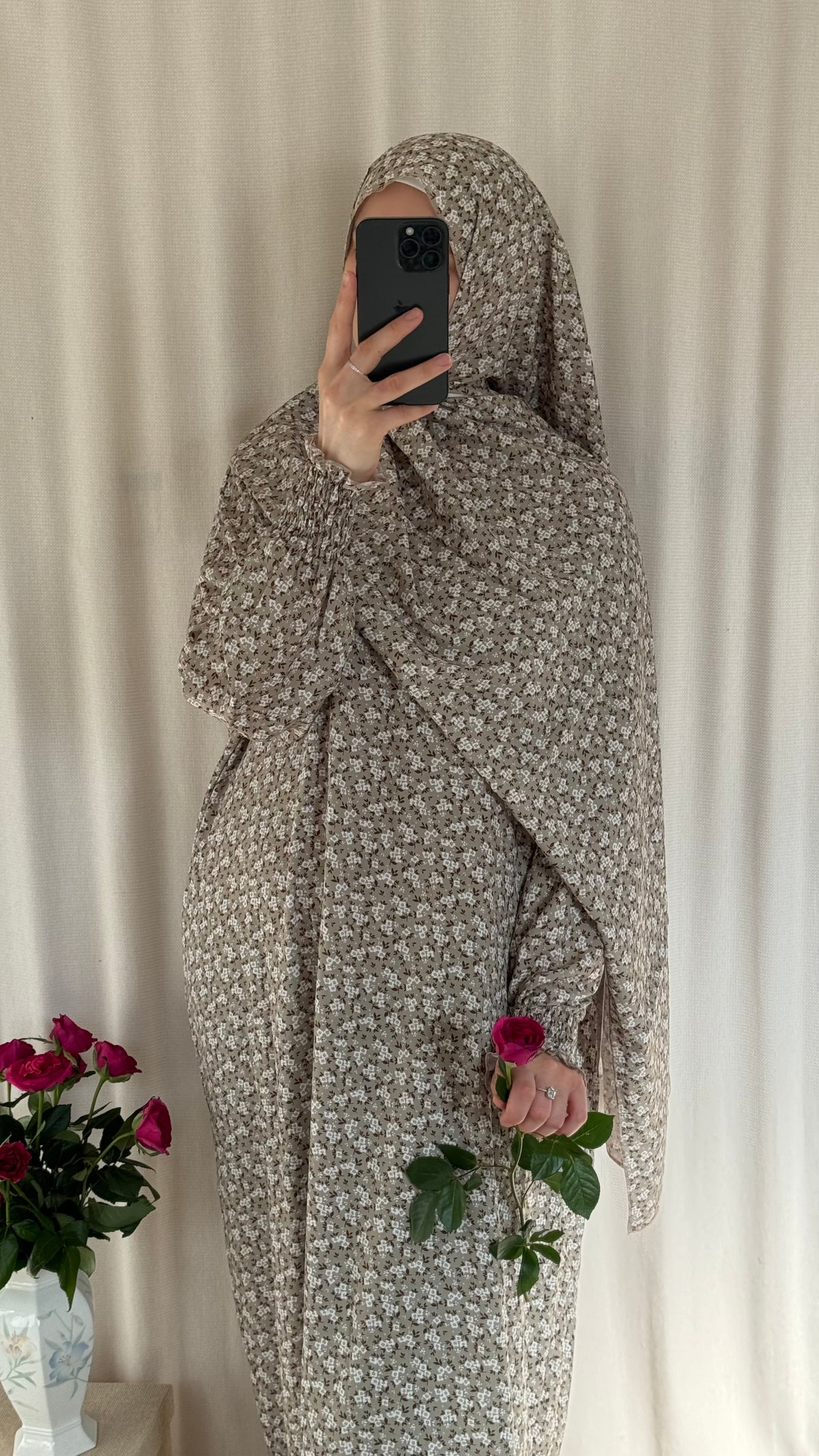 Elegant Floral Green Prayer Dress – Modest Islamic Wear for Women
- Breathable Cotton Salah Dress in 3 width Size (Copy)