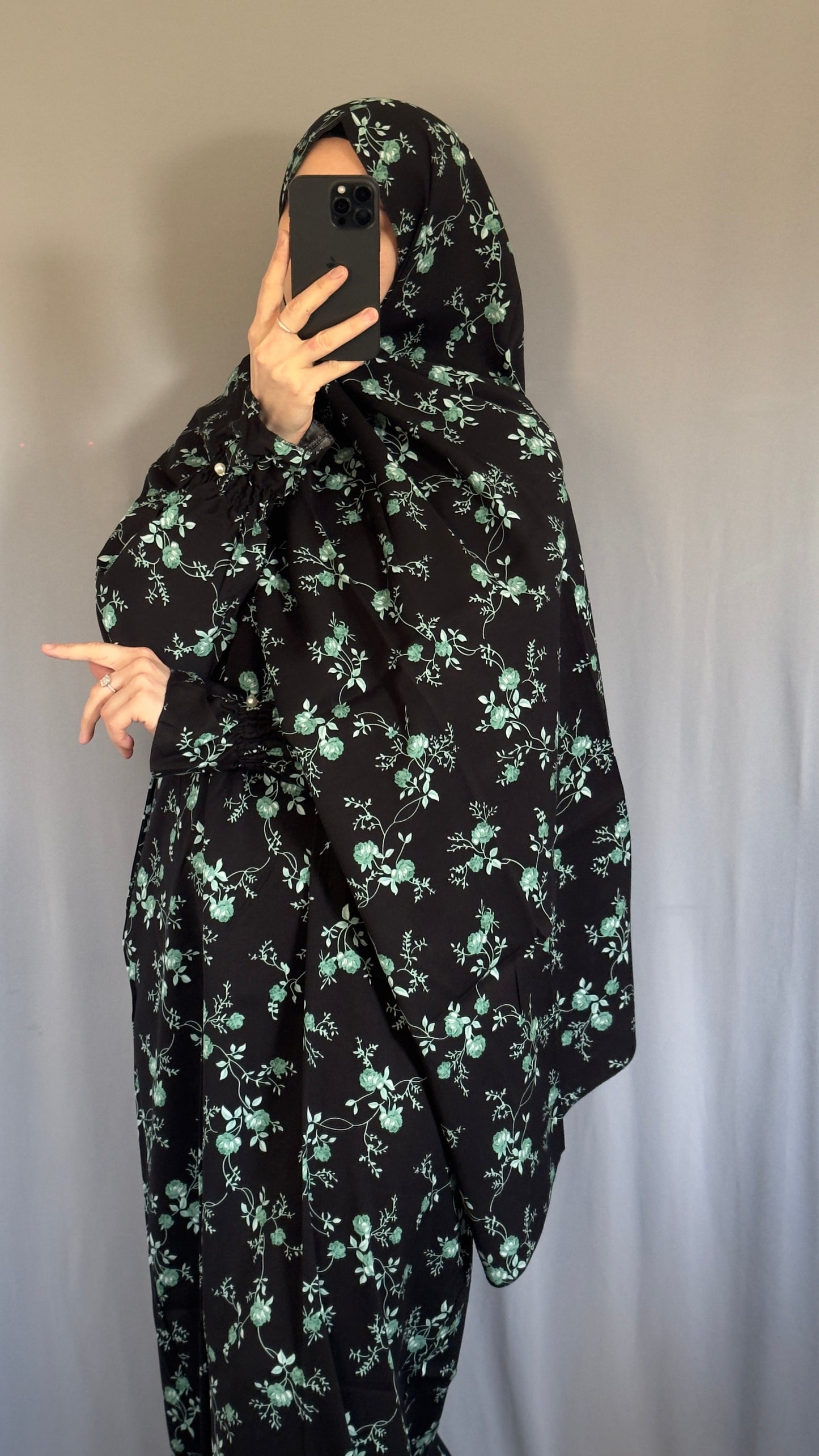 Black Luxury Two-Piece Muslim Prayer Dress Set – Jilbab, Abaya, Modest Salah Outfit for Women | Islamic Gift Idea