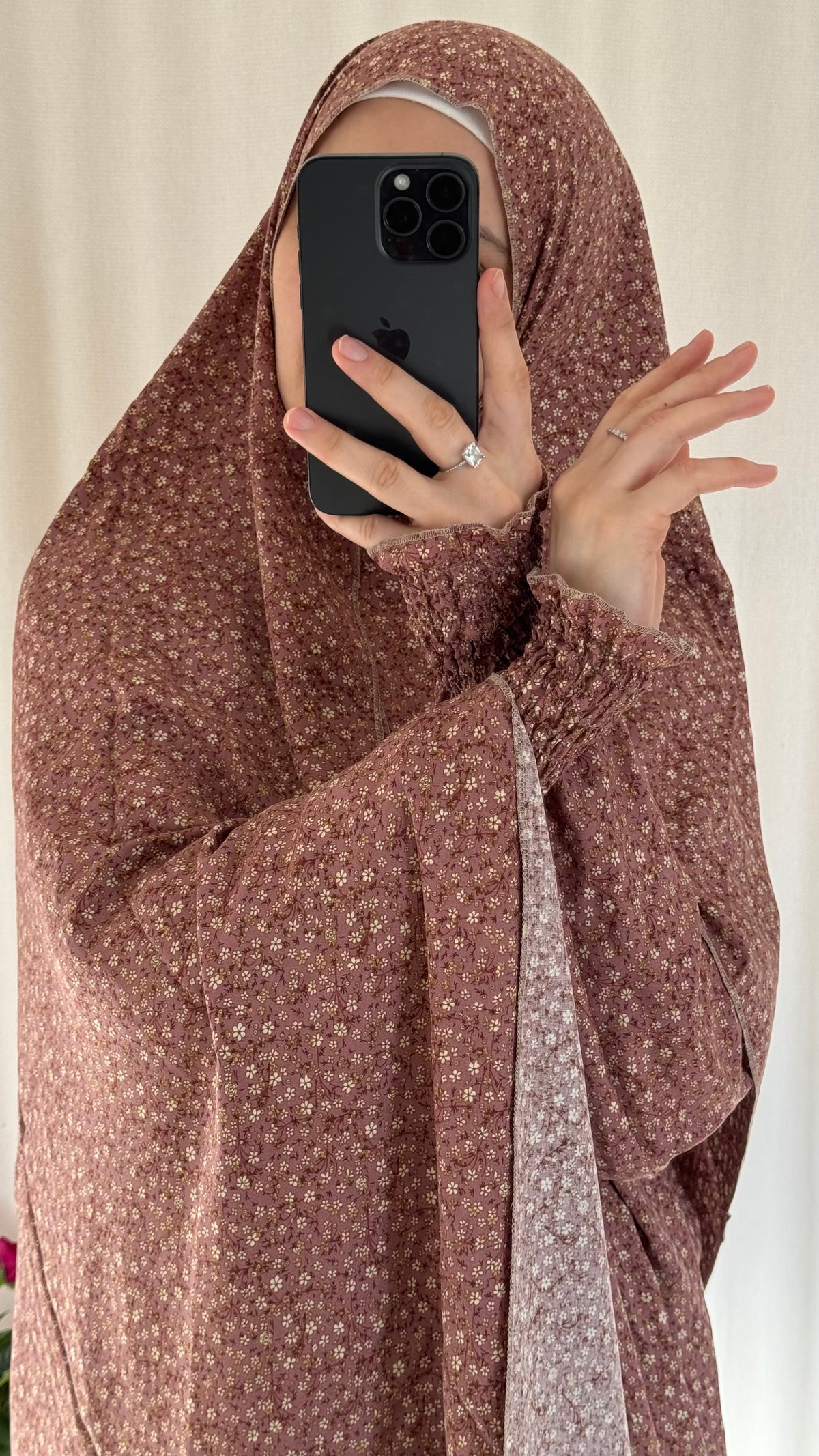 Elegant Dusty Pink Prayer Dress –
- Breathable Cotton Salah Dress in 3 width Size - Modest Islamic Wear for Women