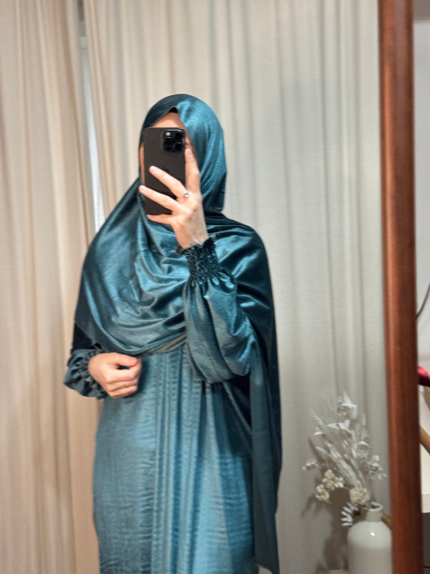 Luxury Velvet Warm Grey Prayer Dress, Prayer clothes for women, Islamic Prayer dress, Prayer Outfit, Prayer Set, Prayer Hijab, Salah dress, Islamic Gift, Muslim clothing, Prayer abaya
