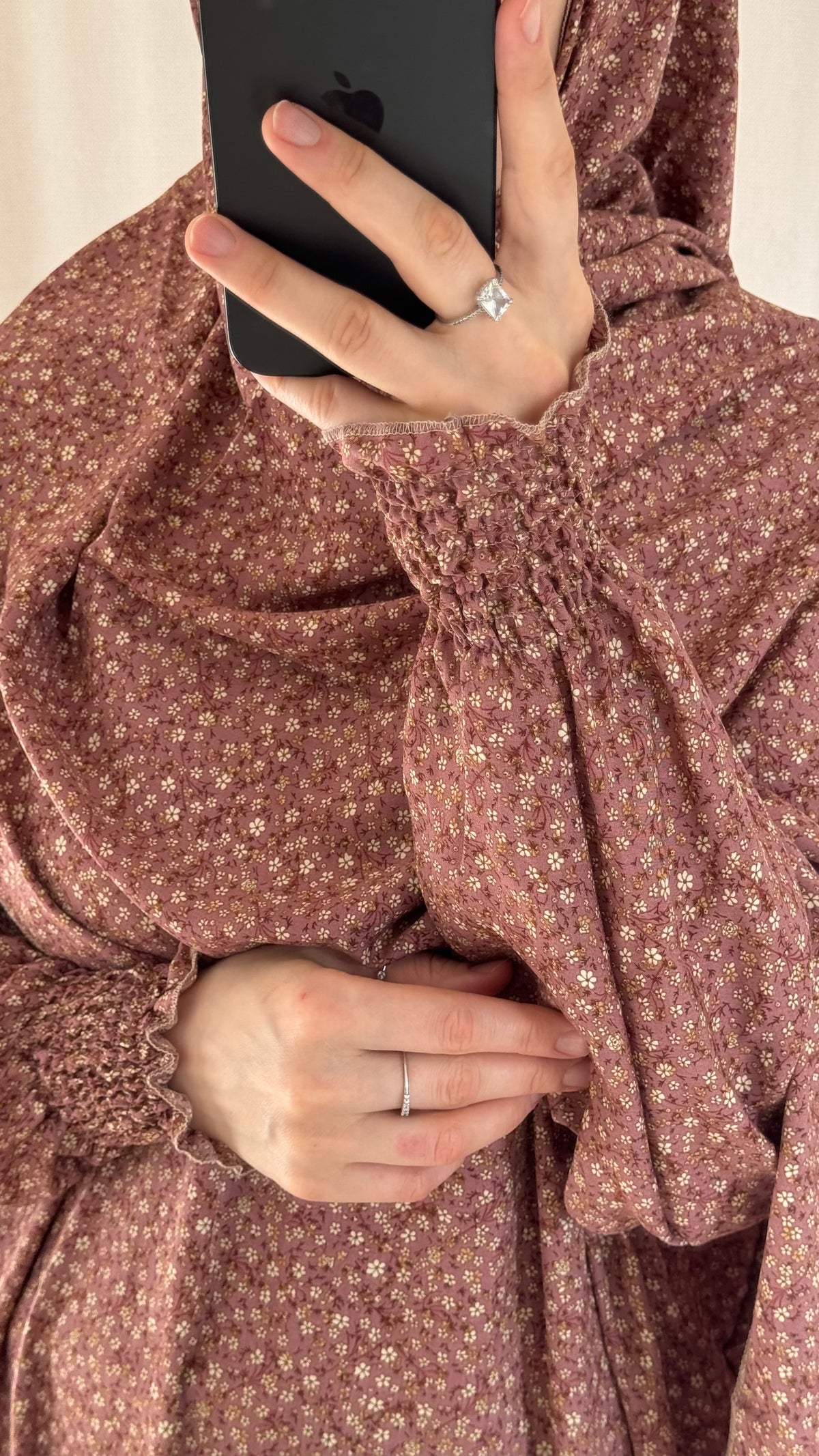 Elegant Dusty Pink Prayer Dress –
- Breathable Cotton Salah Dress in 3 width Size - Modest Islamic Wear for Women