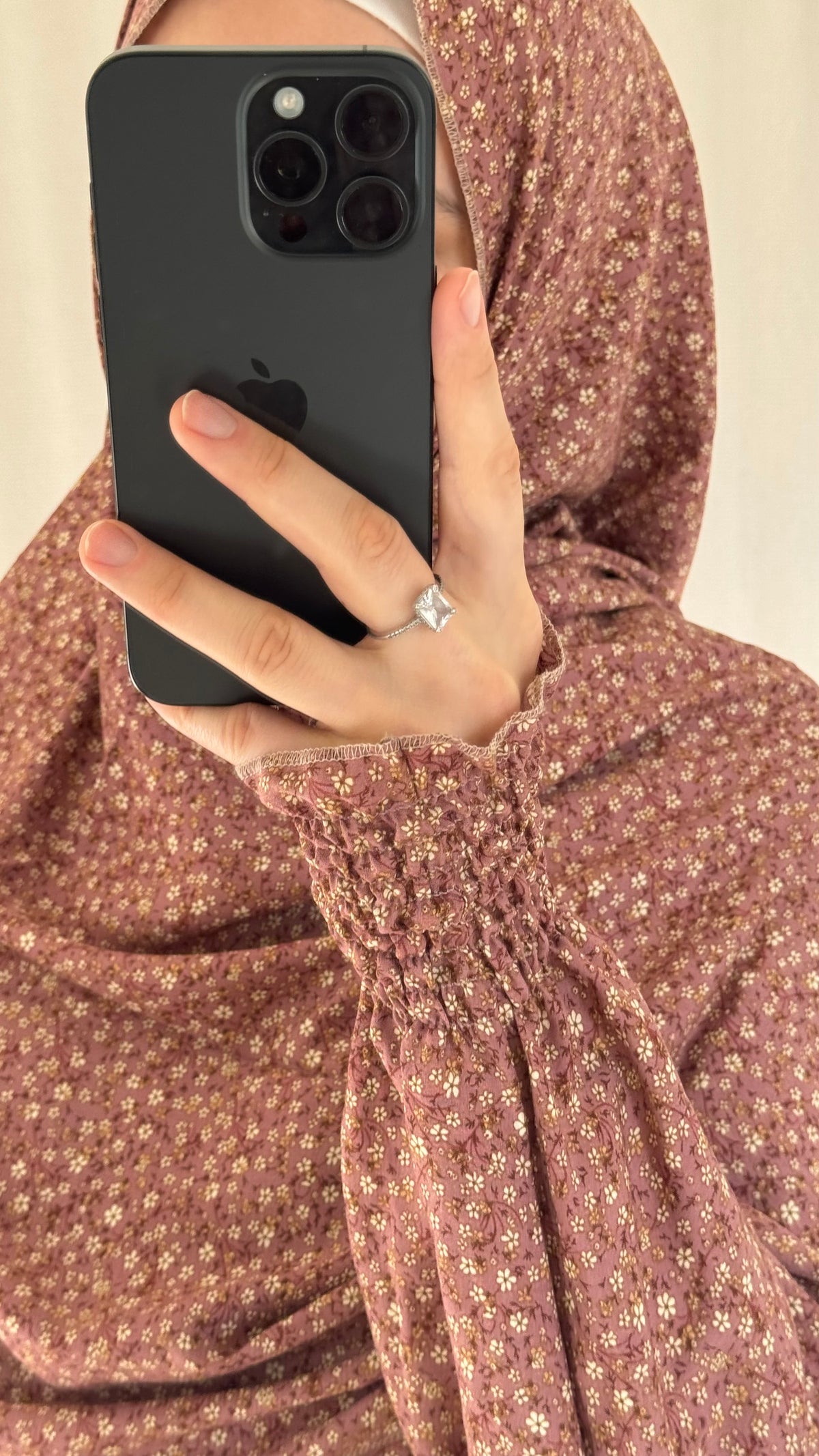 Elegant Dusty Pink Prayer Dress –
- Breathable Cotton Salah Dress in 3 width Size - Modest Islamic Wear for Women