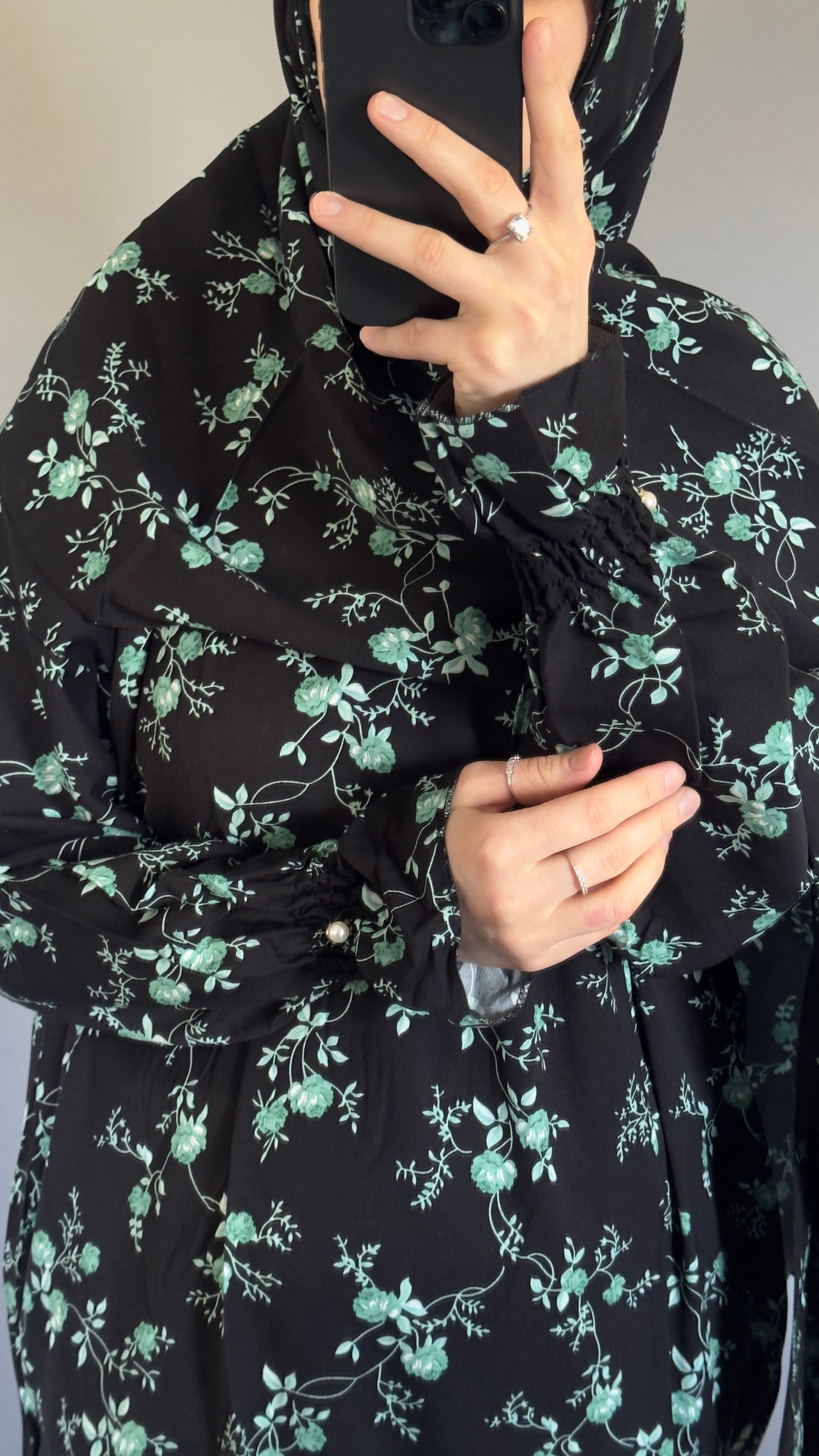 Black Luxury Two-Piece Muslim Prayer Dress Set – Jilbab, Abaya, Modest Salah Outfit for Women | Islamic Gift Idea