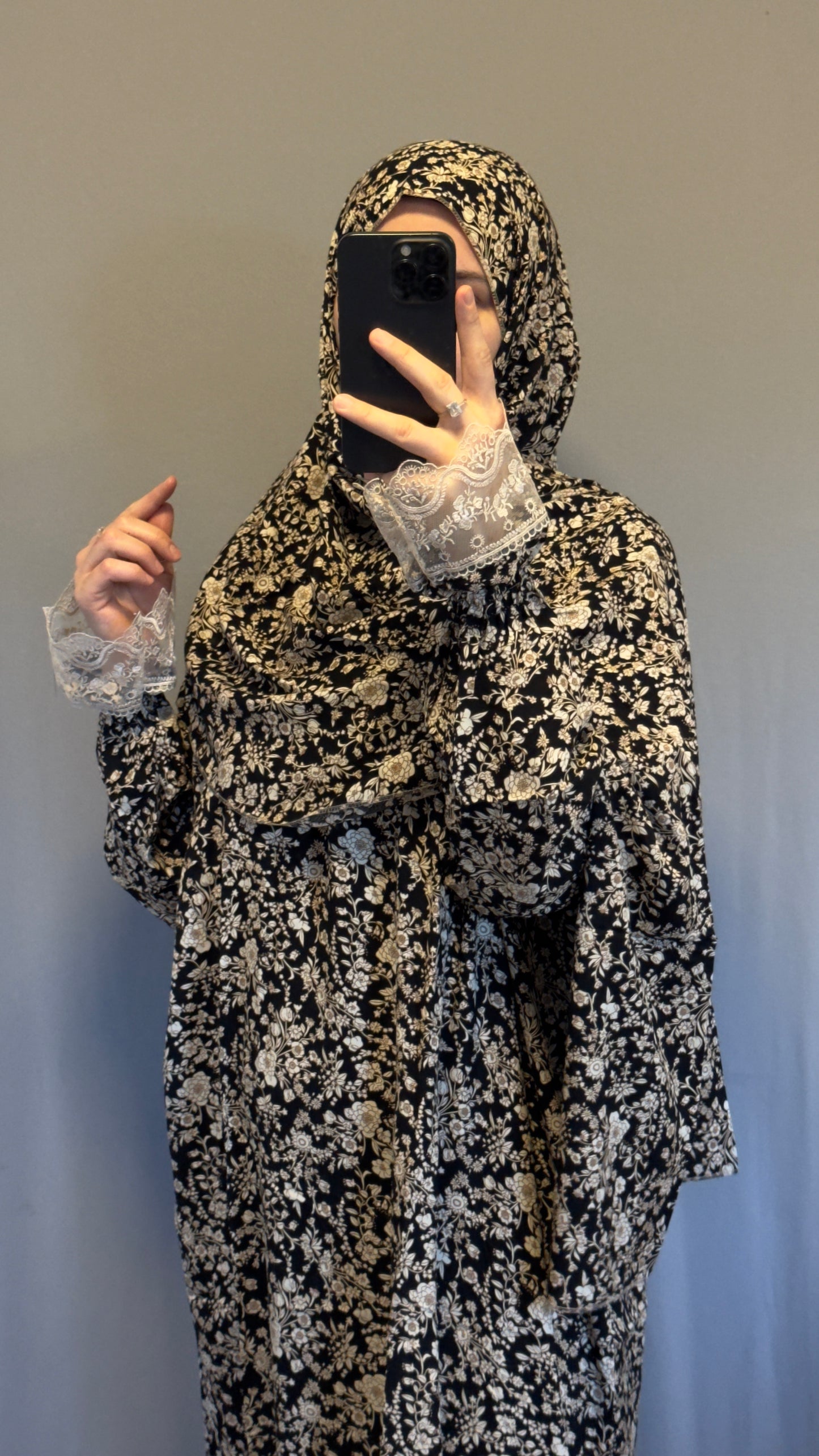 Black with Golden Cotton Prayer Dress, Prayer clothes for women, Islamic Prayer dress, Prayer Outfit, Prayer Set, Prayer Hijab, Salah dress, Islamic Gift, Muslim clothing, Ramadan Dress